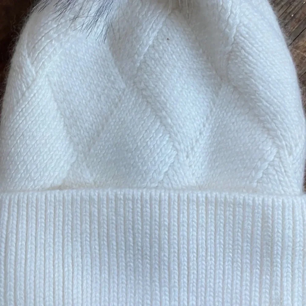 NWT Anthropologie Ivory Faux Fur Pom  Cuff Beanie
